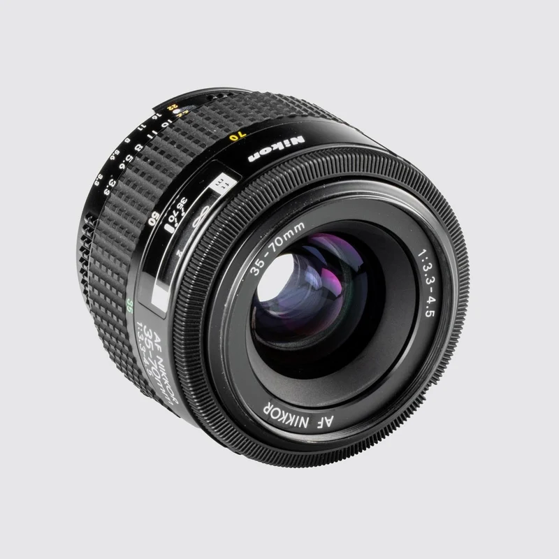 AF Nikkor 3.3-4.5/35-70mm