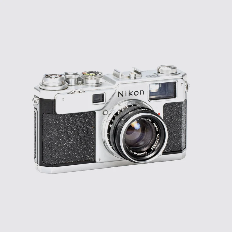 S4 + Nikkor-H 2/5cm