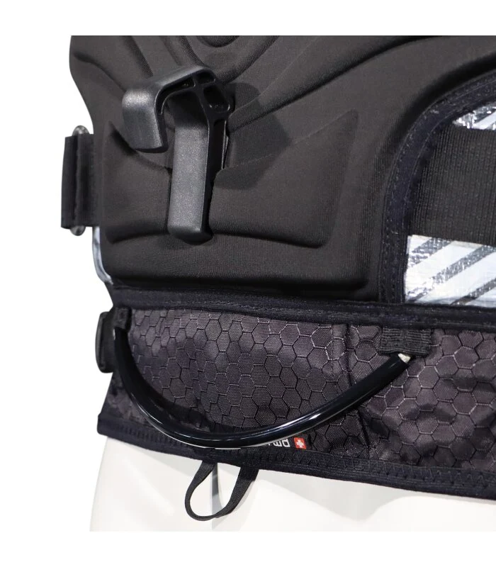 WIP - WING IMPACT VEST BLACK 50N