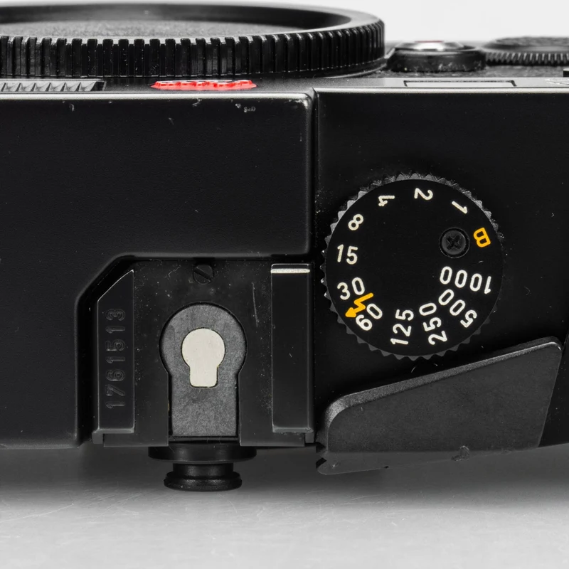 M6 black 10404