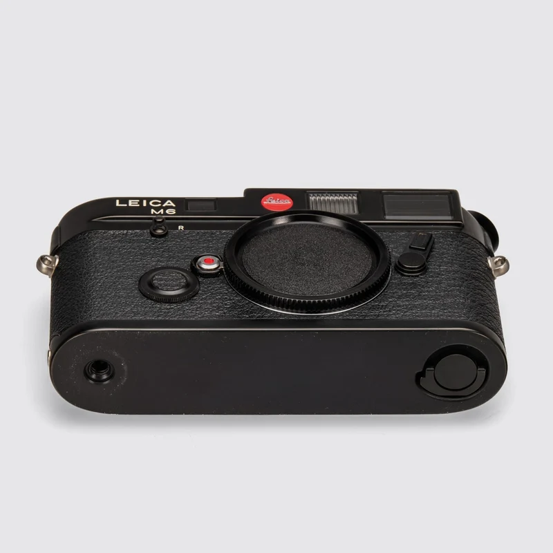 M6 black 10404