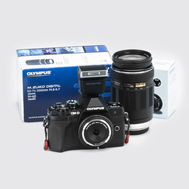 OM-D E-M10 Mark III + 75-300mm Zuiko