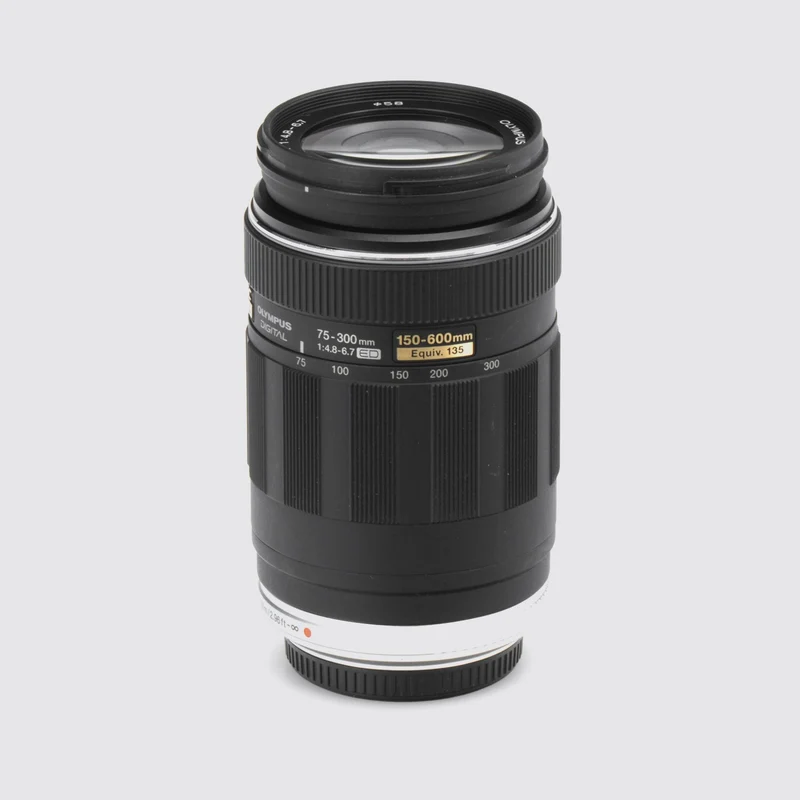 OM-D E-M10 Mark III + 75-300mm Zuiko