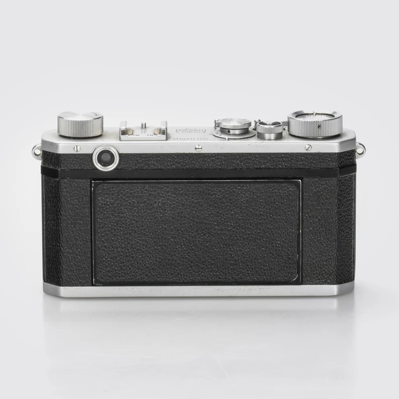 Nikon M + Nikkor-H.C 2/5cm