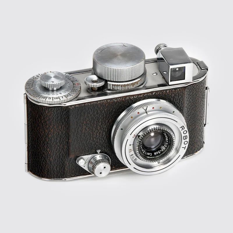 Robot I + Tessar 2.8/3cm