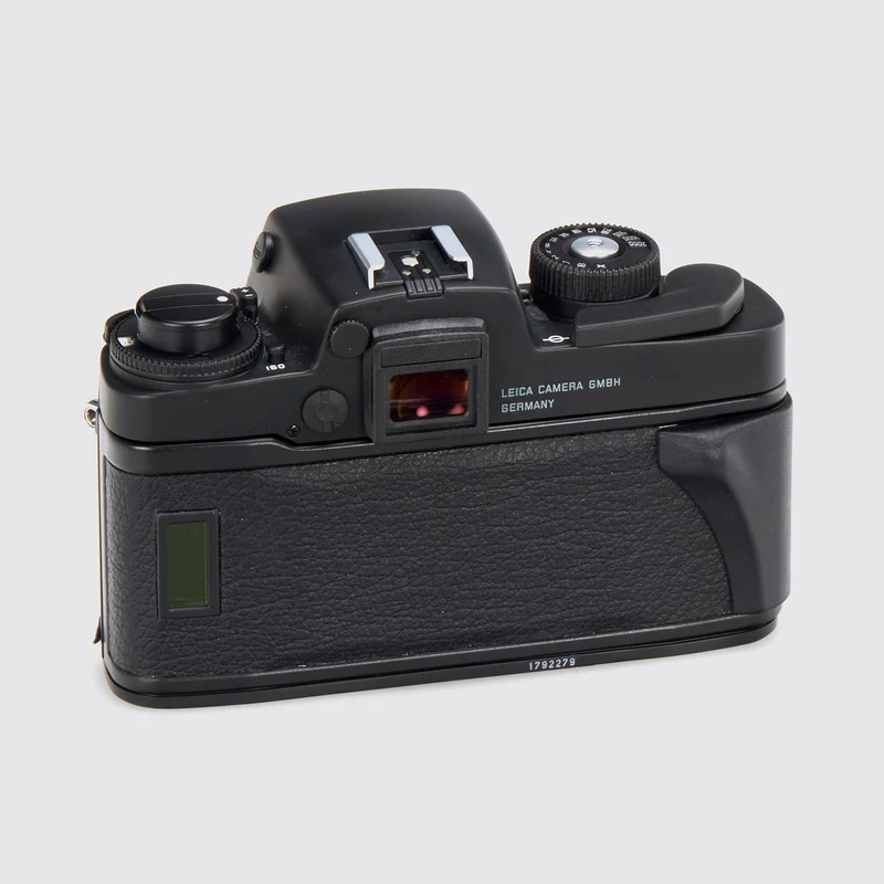 R6.2 black 10074