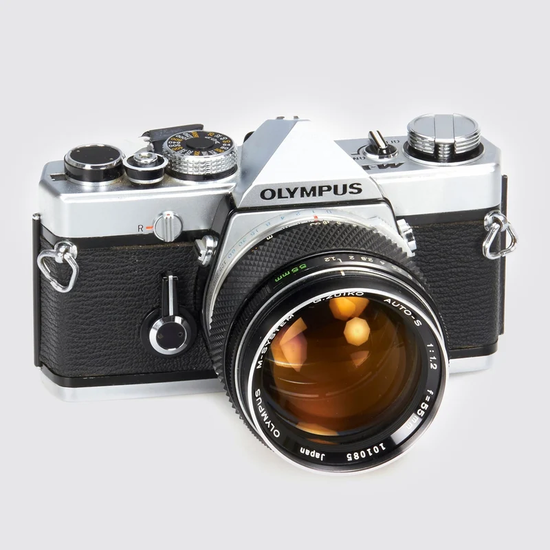 M1 + Zuiko 1.2/55mm