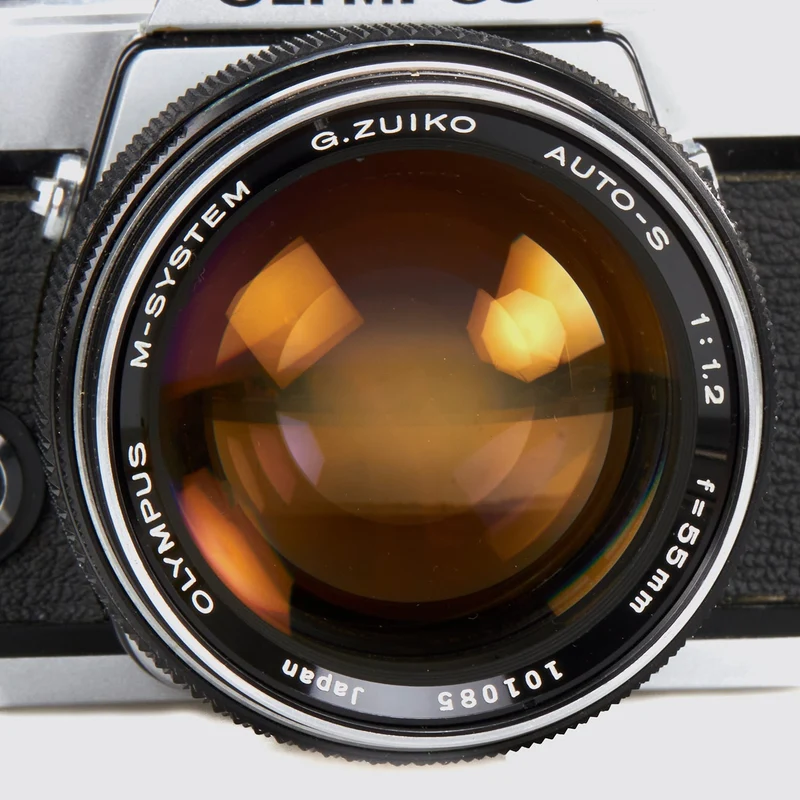 M1 + Zuiko 1.2/55mm