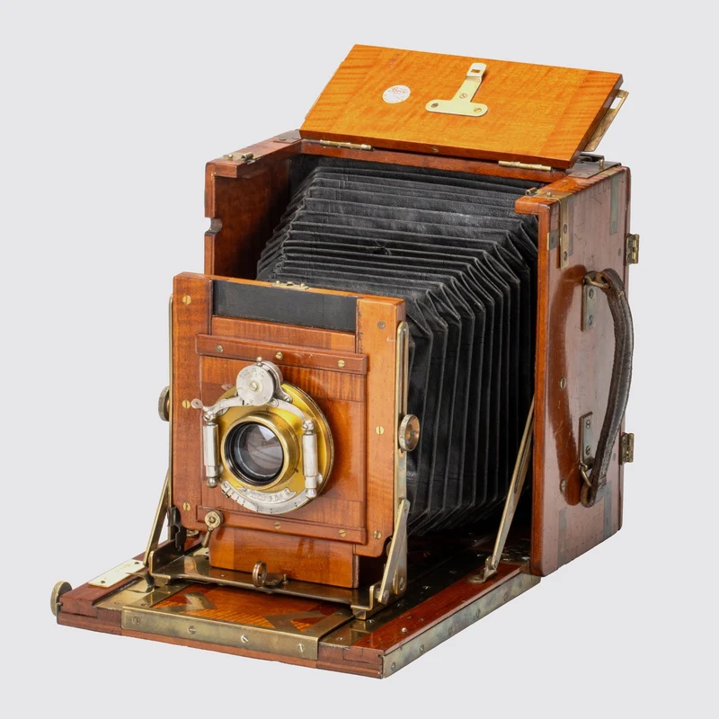 Sanderson Tropical Field Camera