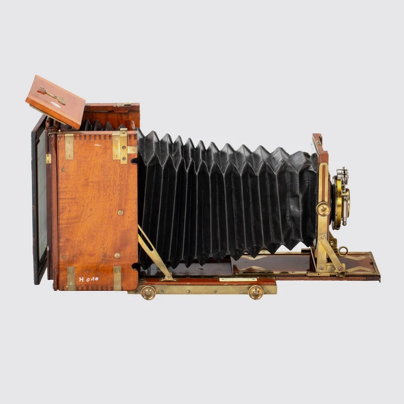 Sanderson Tropical Field Camera