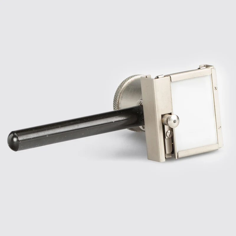 NAKUL Viewer with Grip
