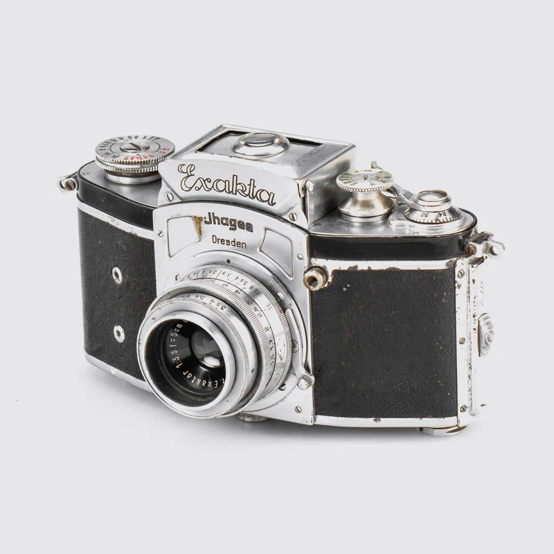 1. Model with round magnifier