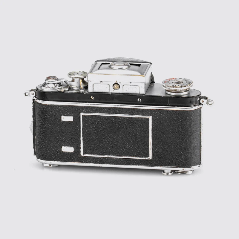 1. Model with round magnifier