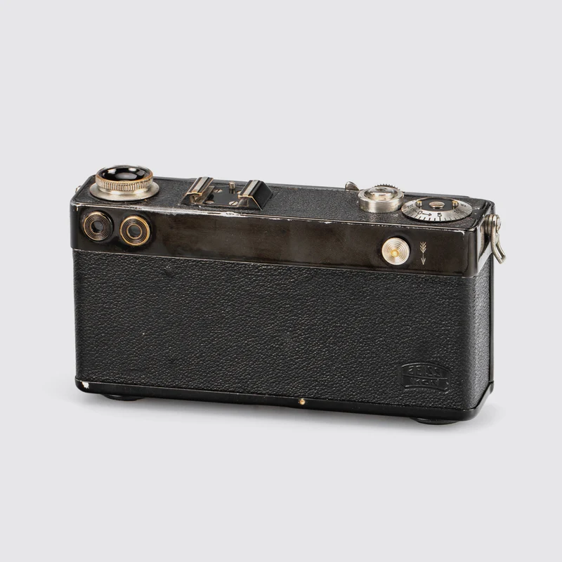 Contax I outfit with 9 lenses