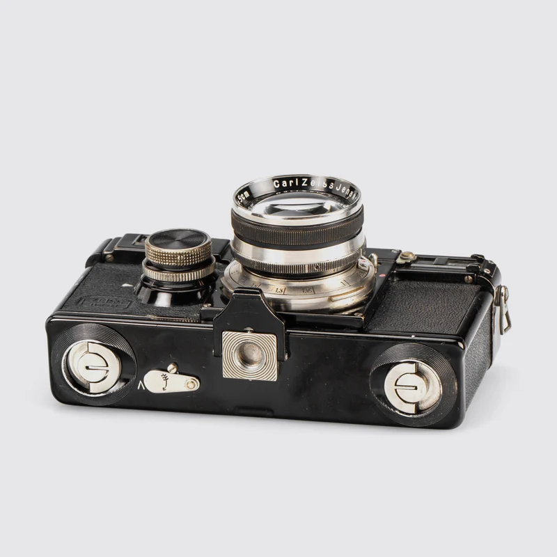 Contax I outfit with 9 lenses