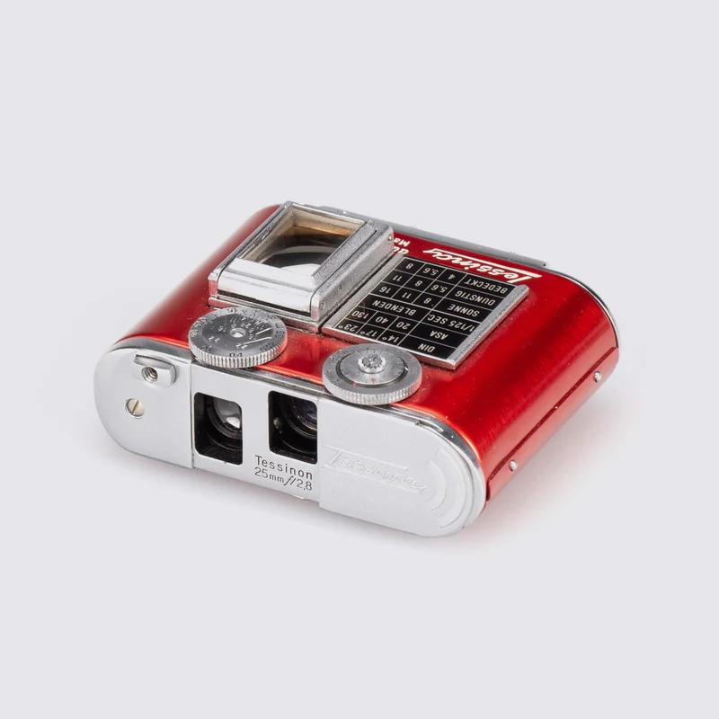 Tessina 35 Automatic Red Outfit