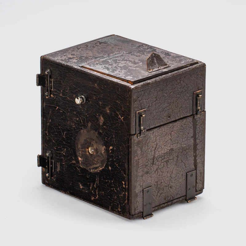Portable Divided Camera