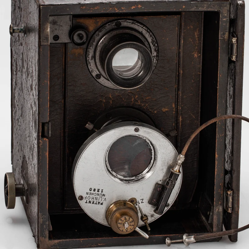 Portable Divided Camera