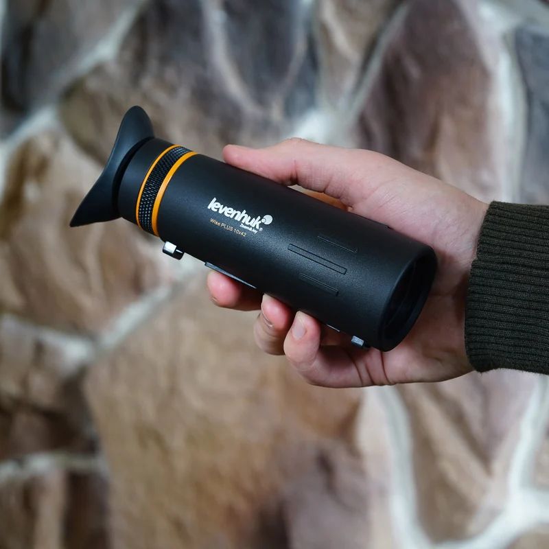 Monocular Levenhuk Wise PLUS 10x42