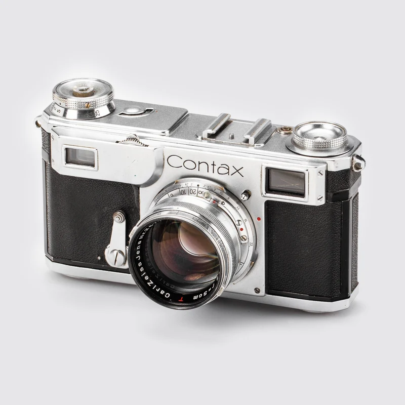 Contax II Outfit