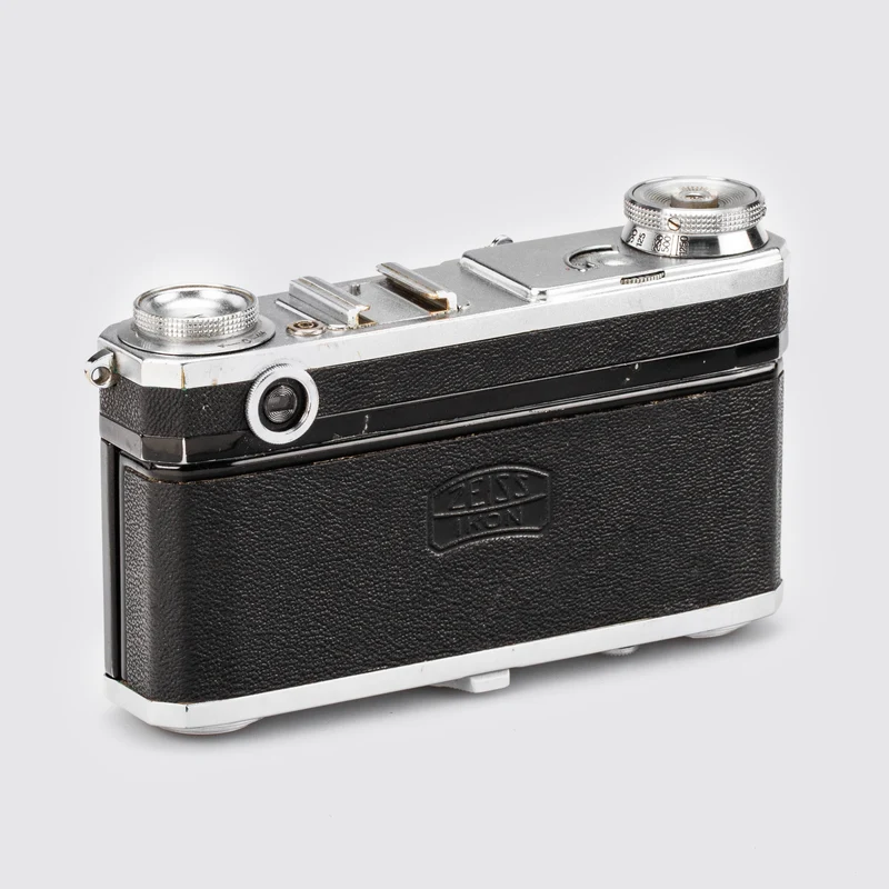Contax II Outfit