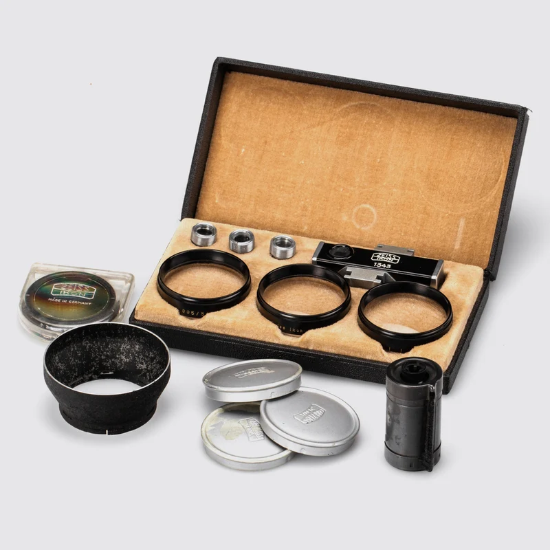 Contax II Outfit