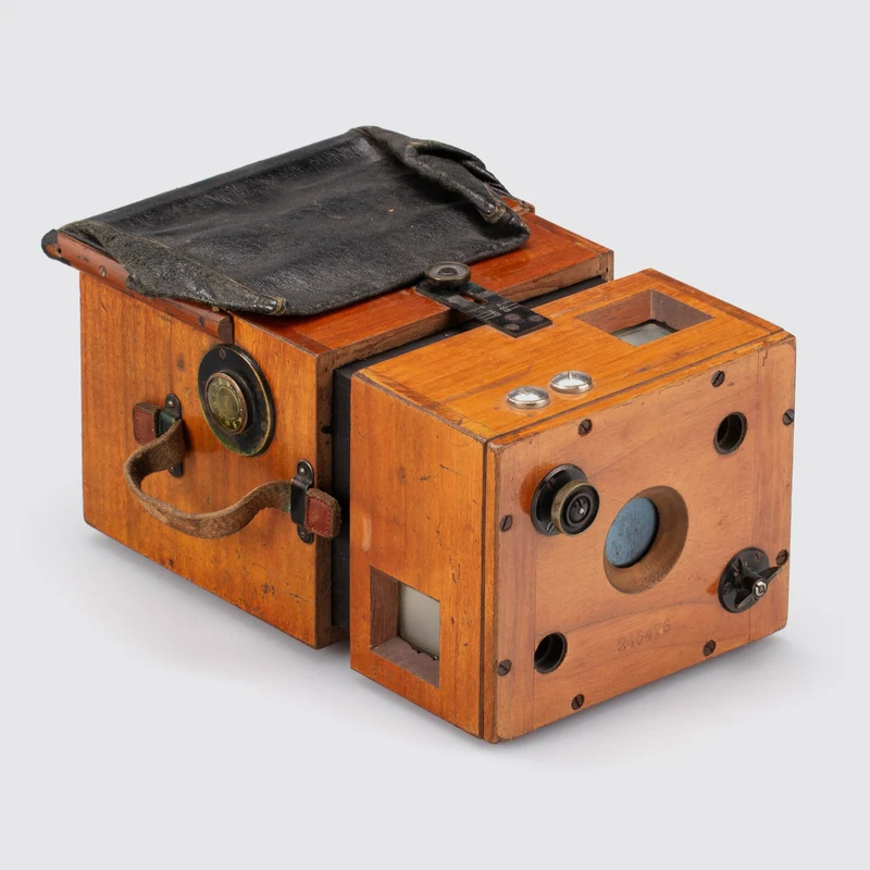Detective Magazine Camera 9x12cm