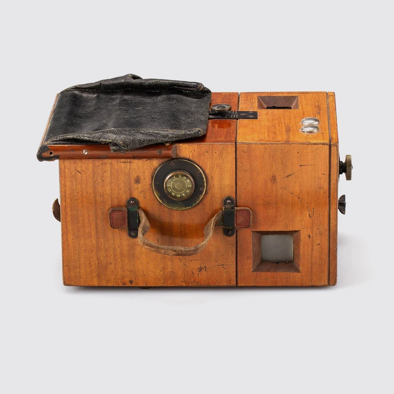 Detective Magazine Camera 9x12cm
