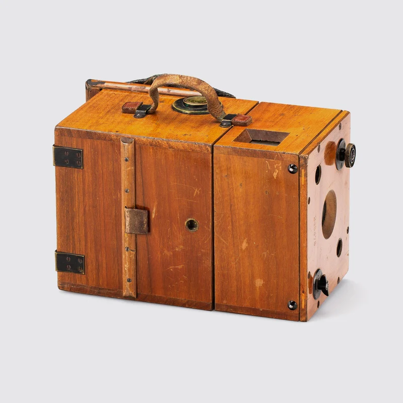 Detective Magazine Camera 9x12cm