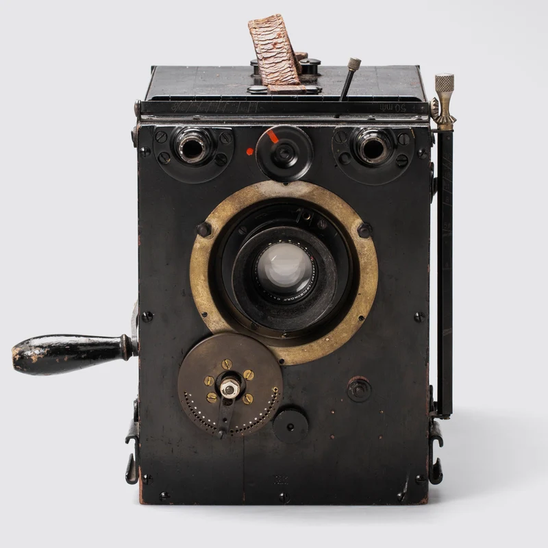 Kino Modell E + Ernostar 1.9