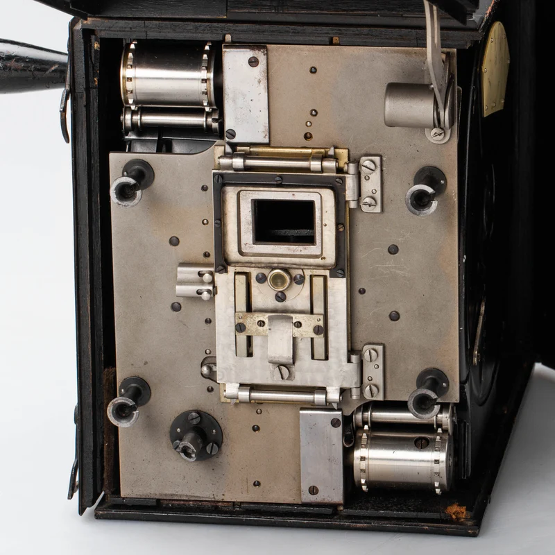 Kino Modell E + Ernostar 1.9