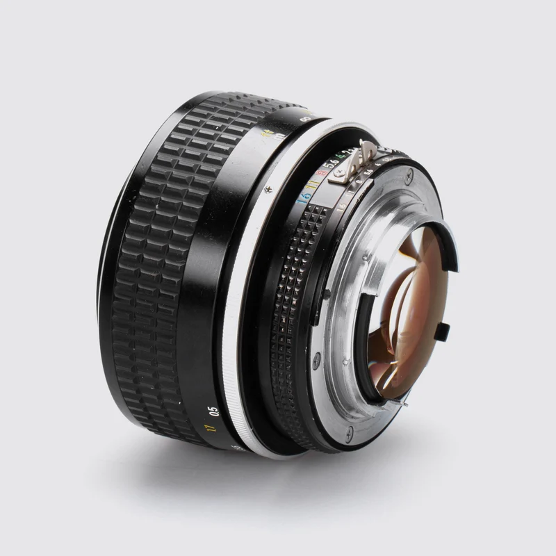 Noct-Nikkor 1.2/58mm