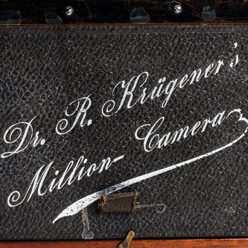 Million-Camera