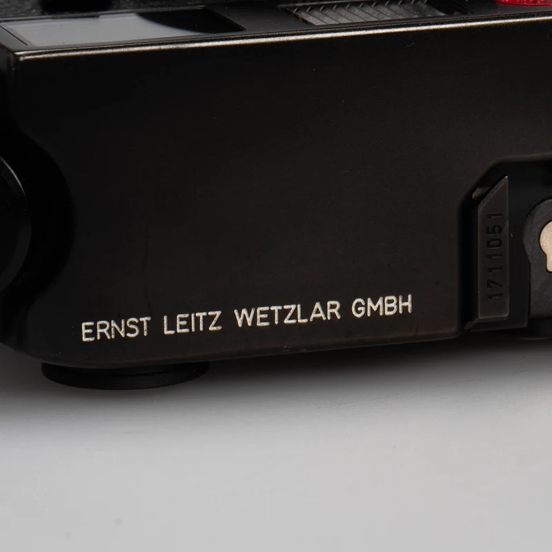 M6 black 10404