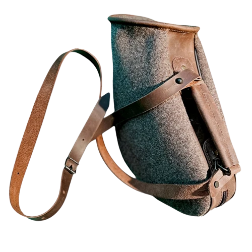 Jagdhorntasche aus Wollfilz mit Leder