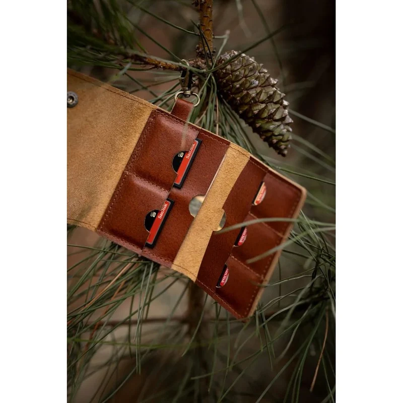 The Hantler Porte-cartes mémoire Marron whisky / Laiton, 3x SD + 2x CF