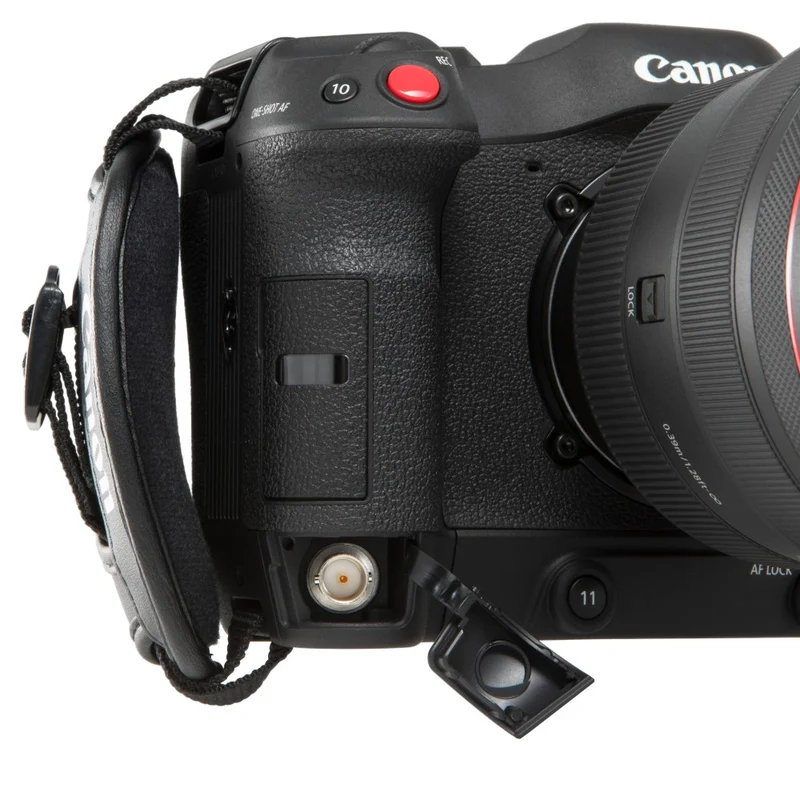 Canon EOS C70 + Adaptateur de monture EF-EOS R 0.71x + BP-A30