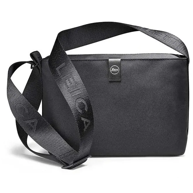 Leica Crossbody bag SOFORT / medium, recyclé fabrick noir