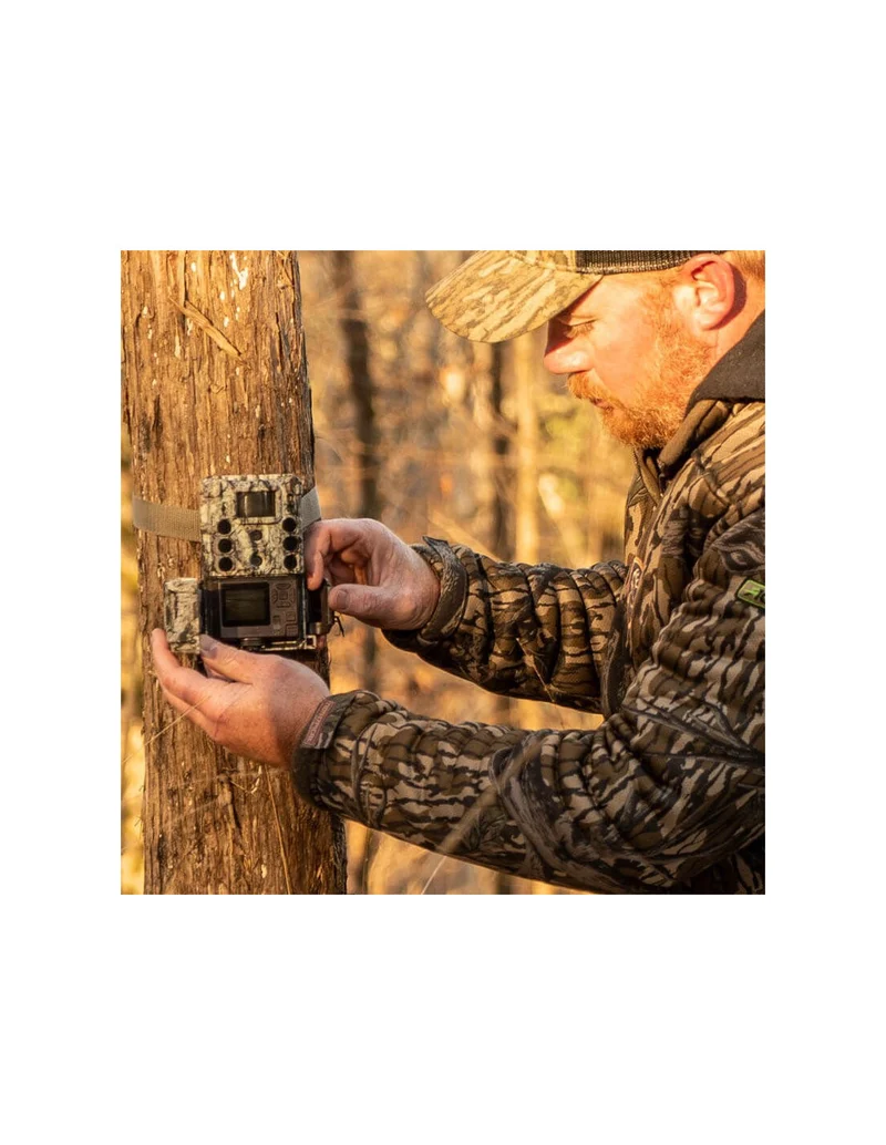 Cámara BUSHNELL Core DS-4K No-Glow Treebark Camo (multilenguaje)