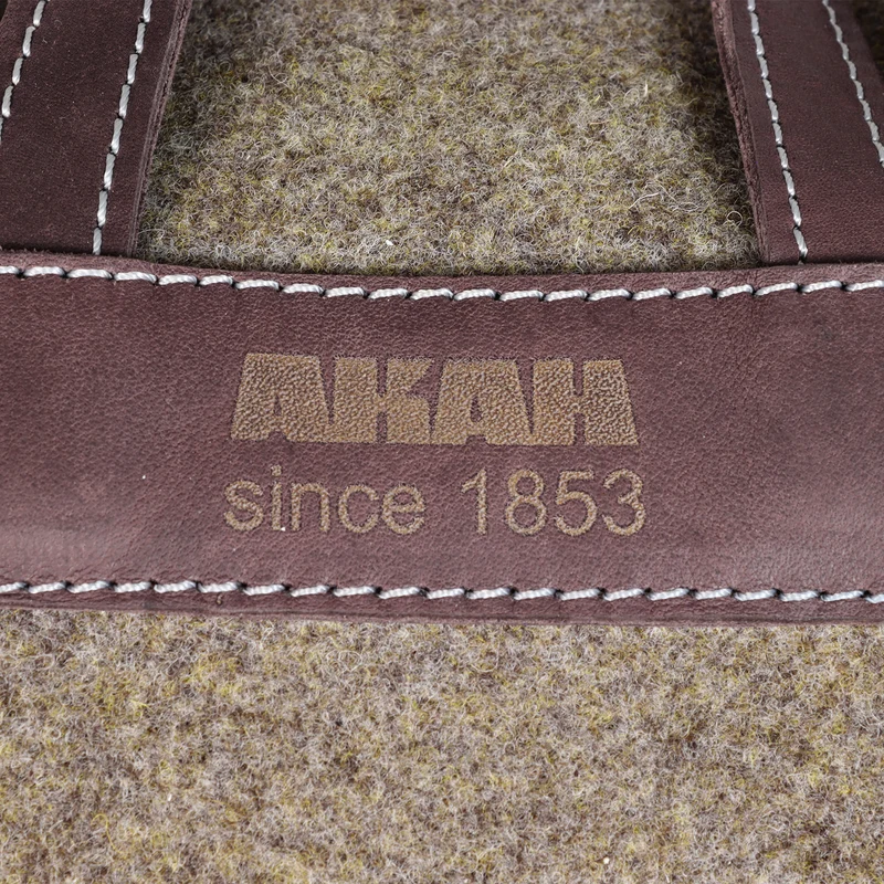 AKAH Rolltop-Rucksack aus Wollfilz und Olivenleder