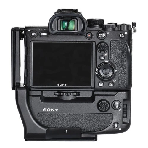 Sunwayfoto L-Plate pour Sony A7RIV poignée incluse